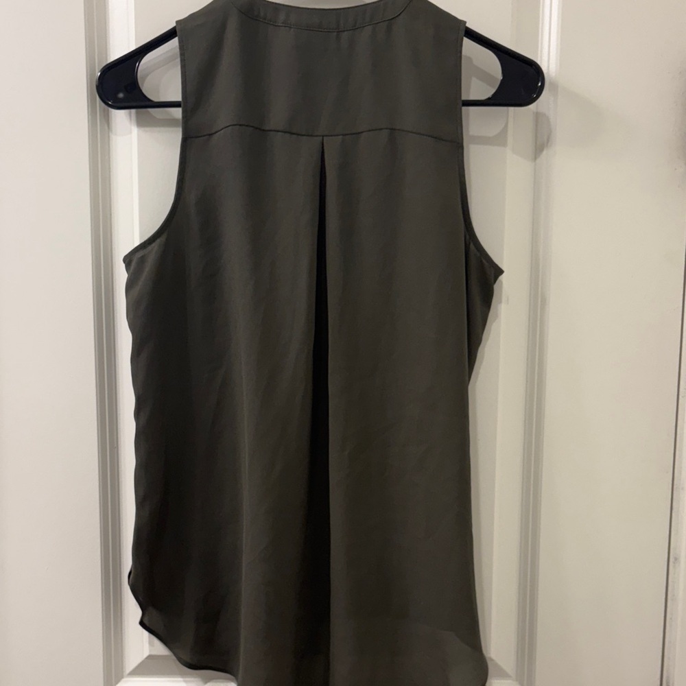 a.n.a Olive Split-Neck Sleeveless Blouse - Picture 6 of 6